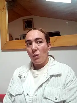 skayhot  online show from 27, 3, 2026