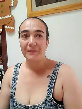 skayhot  online show from 28, 11, 2025