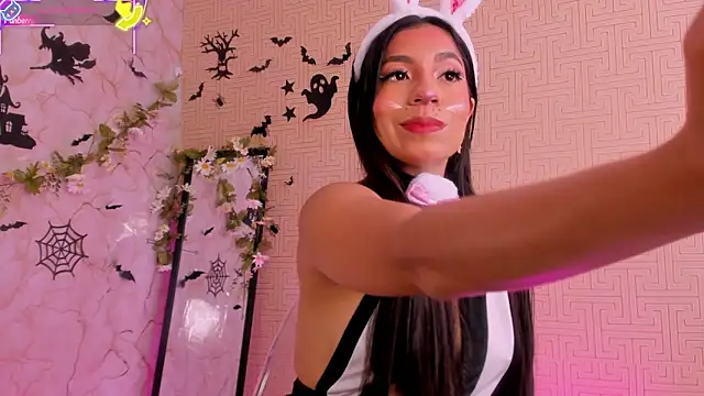 Snapshot of Mia_Gothzx chatting on 31, 10, 2025 Mia Gothzx online show from 31, 10, 2025