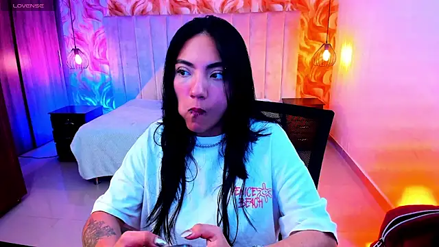 miichael black online show from 14, 4, 2026