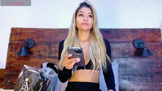 Celeste sanz online show from 7, 2, 2026