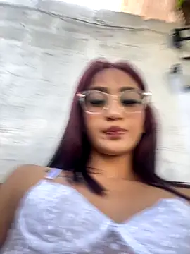 emily daarell online show from 6, 11, 2025