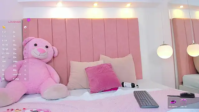 emily daarell online show from 4, 4, 2026