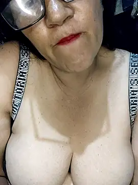 Edged Hot69 online show from 27, 3, 2026