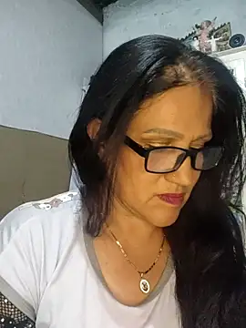 Snapshot of Edged_Hot69 chatting on 5, 6, 2026 Edged Hot69 online show from 5, 6, 2026