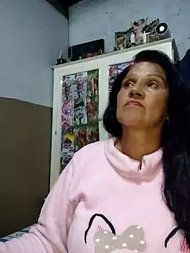 Edged Hot69 online show from 25, 3, 2026