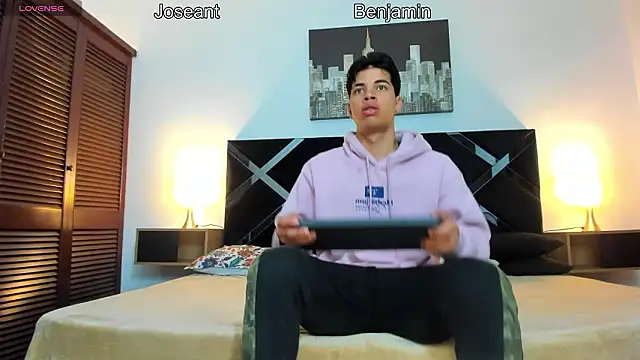 toyboys1 online show from 13, 3, 2026