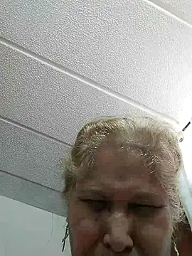 Snapshot of girl_amada chatting on 28, 10, 2025 girl amada online show from 28, 10, 2025