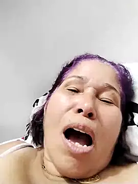 girl amada online show from 29, 3, 2026