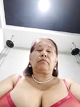 girl amada online show from 17, 5, 2026