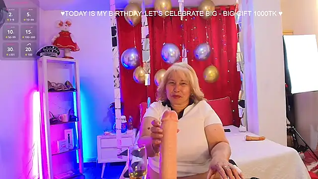 girl amada online show from 17, 1, 2026