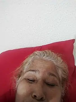 Snapshot of girl_amada chatting on 16, 11, 2025 girl amada online show from 16, 11, 2025