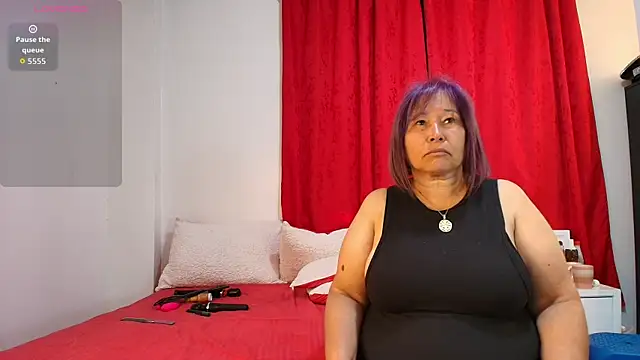 girl amada online show from 25, 3, 2026