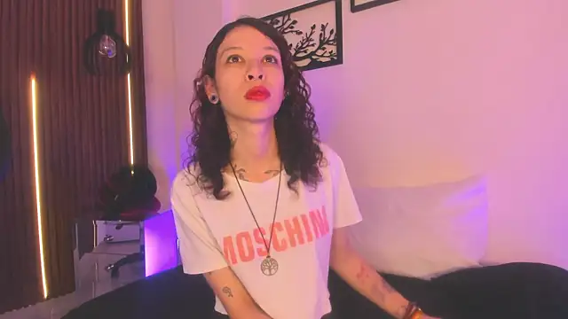 Cloe Evans1 online show from 25, 11, 2025