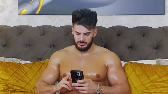 Snapshot of DustinKeent chatting on 6, 12, 2024 DustinKeent online show from 6, 12, 2024