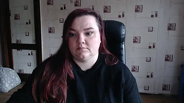 Snapshot of TasyaBigTTs chatting on 19, 12, 2025 TasyaBigTTs online show from 19, 12, 2025