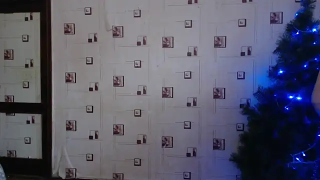 Snapshot of TasyaBigTTs chatting on 21, 12, 2025 TasyaBigTTs online show from 21, 12, 2025