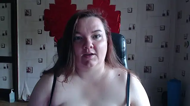 Snapshot of TasyaBigTTs chatting on 20, 9, 2025 TasyaBigTTs online show from 20, 9, 2025