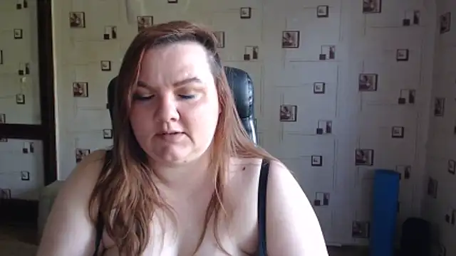 Snapshot of TasyaBigTTs chatting on 31, 5, 2026 TasyaBigTTs online show from 31, 5, 2026