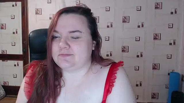 Snapshot of TasyaBigTTs chatting on 20, 12, 2025 TasyaBigTTs online show from 20, 12, 2025