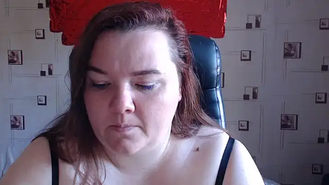 Snapshot of TasyaBigTTs chatting on 21, 9, 2025 TasyaBigTTs online show from 21, 9, 2025