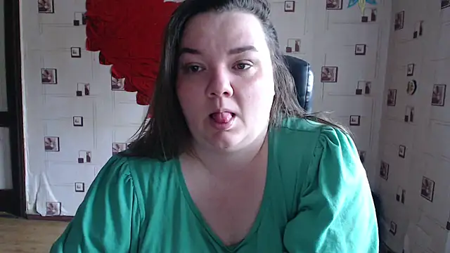 Snapshot of TasyaBigTTs chatting on 22, 3, 2025 TasyaBigTTs online show from 22, 3, 2025