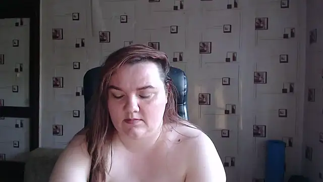 Snapshot of TasyaBigTTs chatting on 25, 5, 2026 TasyaBigTTs online show from 25, 5, 2026