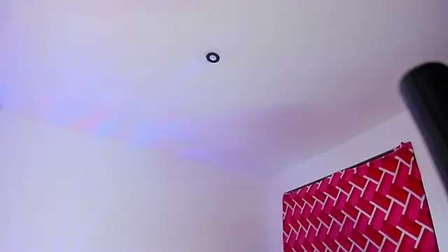 emiily15   online show from 9, 4, 2026