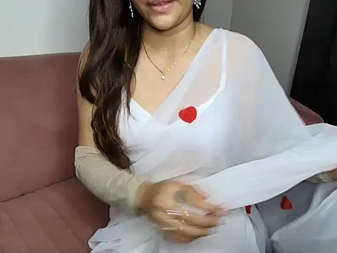 nayra malhotra online show from 23, 9, 2025