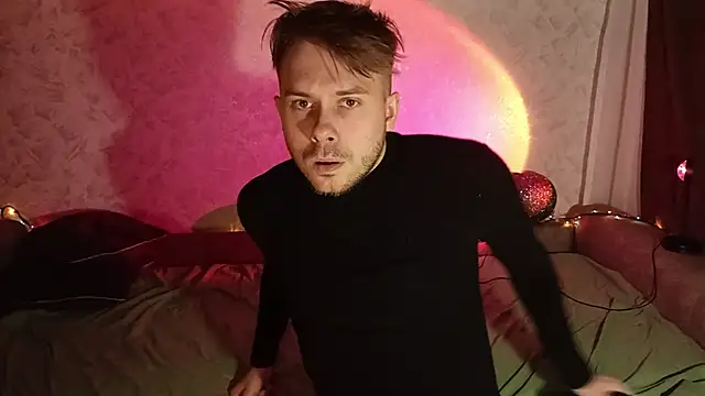 Snapshot of mike_peach chatting on 28, 12, 2024 mike peach online show from 28, 12, 2024