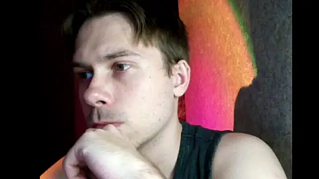 Snapshot of mike_peach chatting on 11, 11, 2025 mike peach online show from 11, 11, 2025