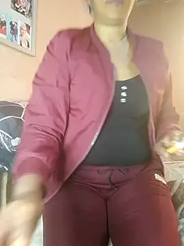 Goodgirlsue 77 online show from 28, 10, 2025