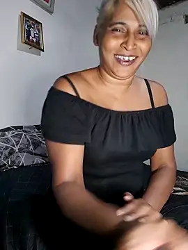Snapshot of Goodgirlsue_77 chatting on 7, 6, 2026 Goodgirlsue 77 online show from 7, 6, 2026