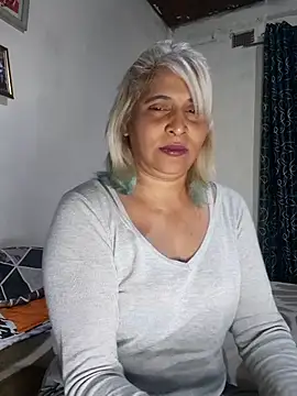 Goodgirlsue 77 online show from 26, 7, 2026