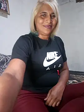 Snapshot of Goodgirlsue_77 chatting on 14, 5, 2026 Goodgirlsue 77 online show from 14, 5, 2026