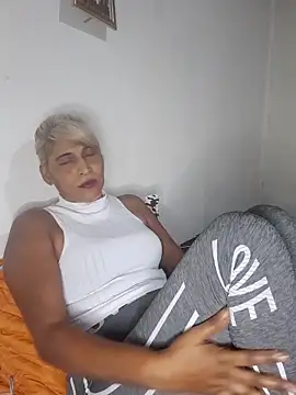 Goodgirlsue 77 online show from 3, 2, 2026