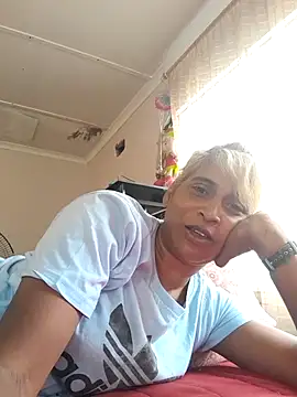 Goodgirlsue 77 online show from 19, 2, 2025