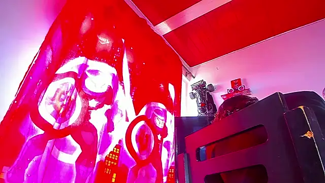 LilOwen  online show from 28, 7, 2026