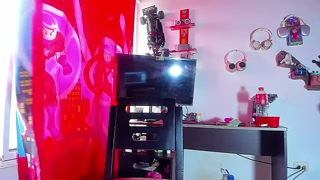 LilOwen  online show from 18, 7, 2026