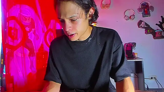 LilOwen  online show from 28, 6, 2026