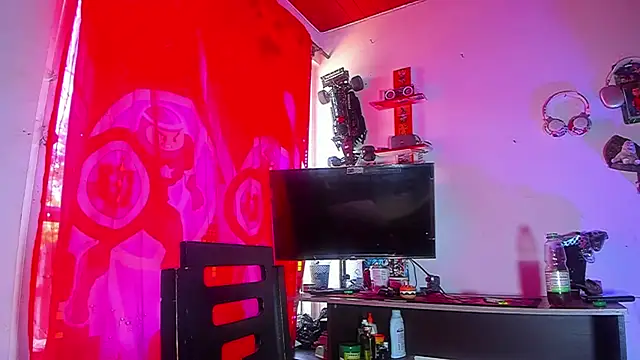 LilOwen  online show from 7, 7, 2026