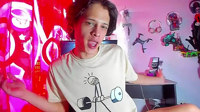 LilOwen  online show from 18, 6, 2026