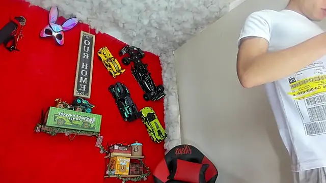 LilOwen  online show from 18, 10, 2025