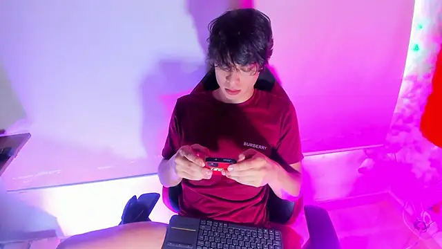 LilOwen  online show from 12, 1, 2026