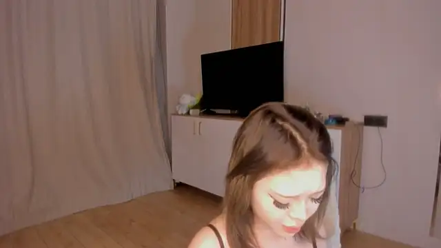 nacumi mi online show from 10, 4, 2026