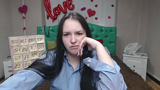 IsabelBlackberry online show from 5, 3, 2026