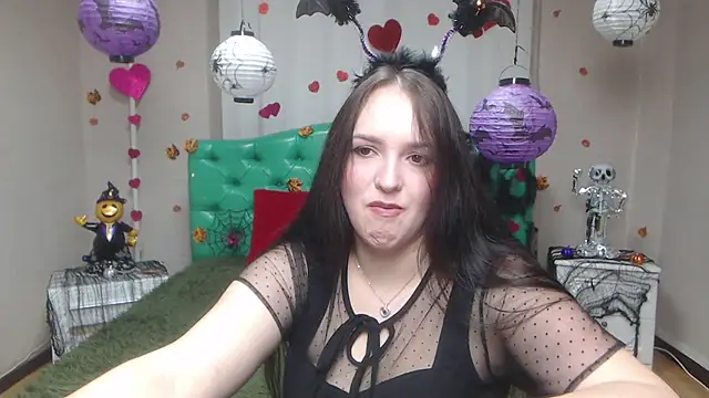 Snapshot of IsabelBlackberry chatting on 31, 10, 2025 IsabelBlackberry online show from 31, 10, 2025