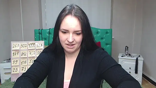 IsabelBlackberry online show from 8, 2, 2025