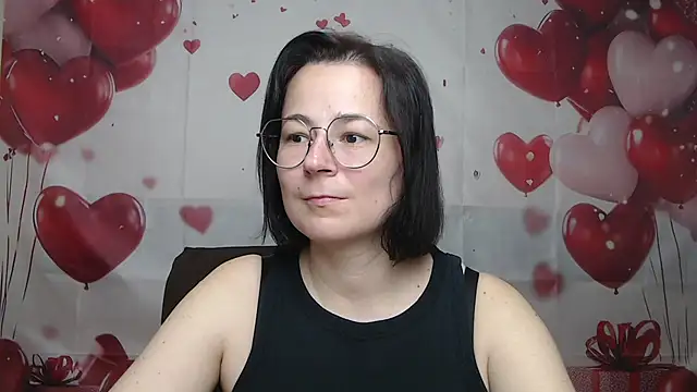 Snapshot of MarieSho chatting on 7, 5, 2026 MarieSho online show from 7, 5, 2026