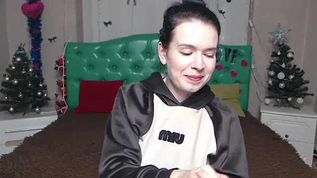 JasmineKouch online show from 14, 1, 2026